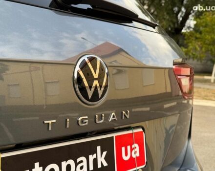 Серый Фольксваген Тигуан, объемом двигателя 2 л и пробегом 12 тыс. км за 24940 $, фото 10 на Automoto.ua