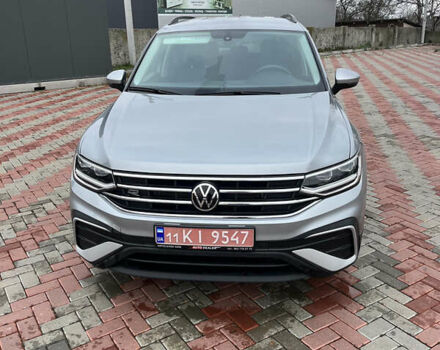 Сірий Фольксваген Тігуан, об'ємом двигуна 2 л та пробігом 14 тис. км за 22999 $, фото 6 на Automoto.ua