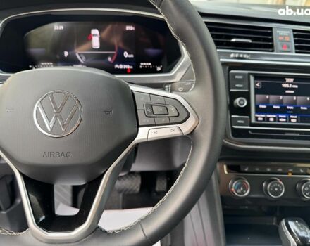 Серый Фольксваген Тигуан, объемом двигателя 2 л и пробегом 12 тыс. км за 24940 $, фото 24 на Automoto.ua