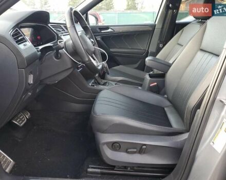 Серый Фольксваген Тигуан, объемом двигателя 2 л и пробегом 34 тыс. км за 9200 $, фото 6 на Automoto.ua