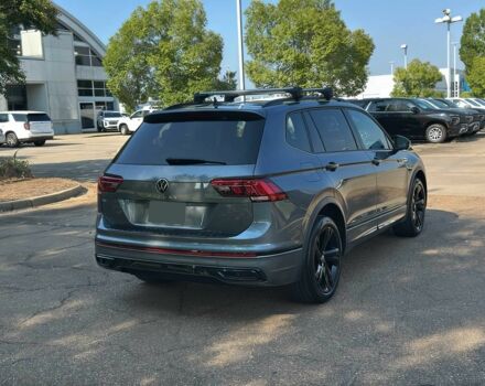 Серый Фольксваген Тигуан, объемом двигателя 2 л и пробегом 13 тыс. км за 15000 $, фото 4 на Automoto.ua