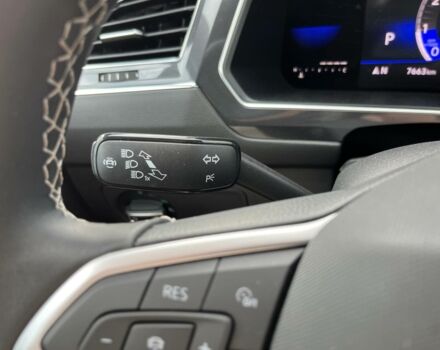 Сірий Фольксваген Тігуан, об'ємом двигуна 2 л та пробігом 7 тис. км за 27300 $, фото 18 на Automoto.ua