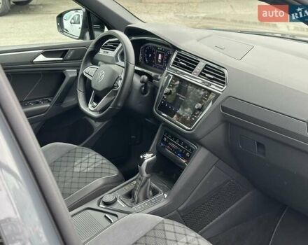 Серый Фольксваген Тигуан, объемом двигателя 1.98 л и пробегом 47 тыс. км за 38990 $, фото 39 на Automoto.ua