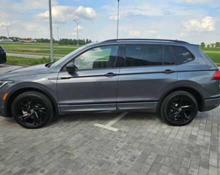 Серый Фольксваген Тигуан, объемом двигателя 2 л и пробегом 9 тыс. км за 21500 $, фото 2 на Automoto.ua