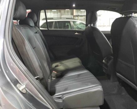 Сірий Фольксваген Тігуан, об'ємом двигуна 2 л та пробігом 44 тис. км за 15000 $, фото 10 на Automoto.ua