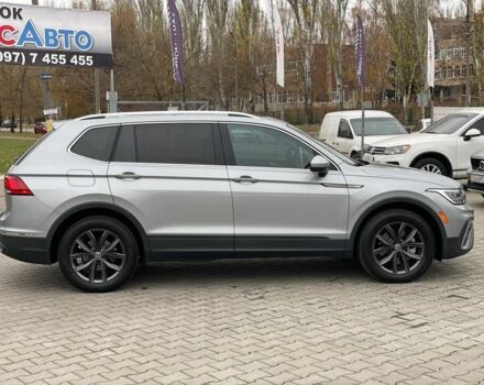 Сірий Фольксваген Тігуан, об'ємом двигуна 2 л та пробігом 27 тис. км за 25600 $, фото 7 на Automoto.ua