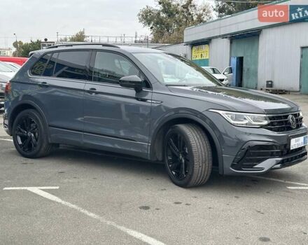Серый Фольксваген Тигуан, объемом двигателя 1.98 л и пробегом 47 тыс. км за 38990 $, фото 4 на Automoto.ua