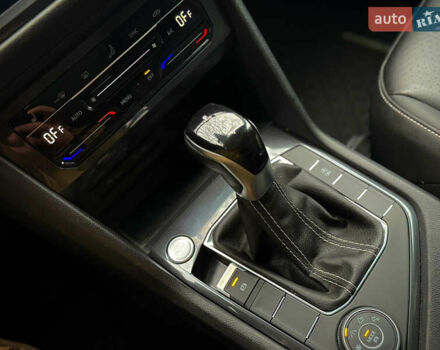 Серый Фольксваген Тигуан, объемом двигателя 1.98 л и пробегом 12 тыс. км за 29900 $, фото 25 на Automoto.ua