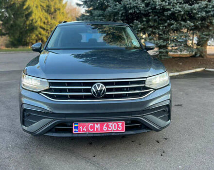 Сірий Фольксваген Тігуан, об'ємом двигуна 2 л та пробігом 77 тис. км за 19899 $, фото 2 на Automoto.ua