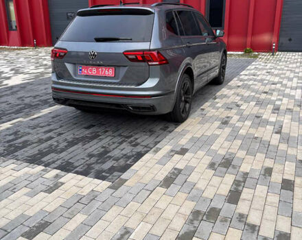 Серый Фольксваген Тигуан, объемом двигателя 2 л и пробегом 17 тыс. км за 30000 $, фото 4 на Automoto.ua