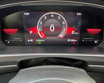 Серый Фольксваген Тигуан, объемом двигателя 2 л и пробегом 17 тыс. км за 30000 $, фото 32 на Automoto.ua