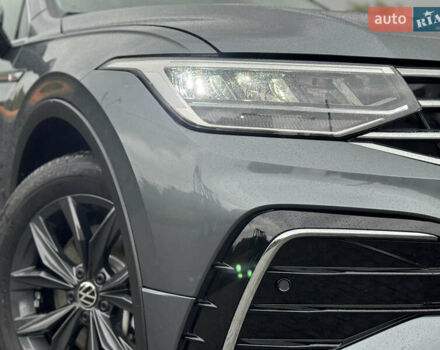 Серый Фольксваген Тигуан, объемом двигателя 2 л и пробегом 36 тыс. км за 28900 $, фото 4 на Automoto.ua