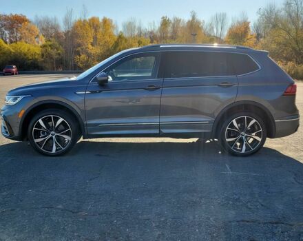 Серый Фольксваген Тигуан, объемом двигателя 2 л и пробегом 24 тыс. км за 23100 $, фото 3 на Automoto.ua