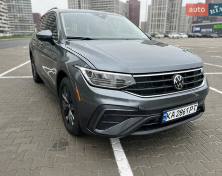 Серый Фольксваген Тигуан, объемом двигателя 1.98 л и пробегом 19 тыс. км за 29300 $, фото 3 на Automoto.ua