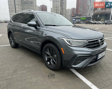 Серый Фольксваген Тигуан, объемом двигателя 1.98 л и пробегом 19 тыс. км за 29300 $, фото 4 на Automoto.ua
