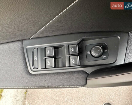 Серый Фольксваген Тигуан, объемом двигателя 2 л и пробегом 18 тыс. км за 28998 $, фото 64 на Automoto.ua