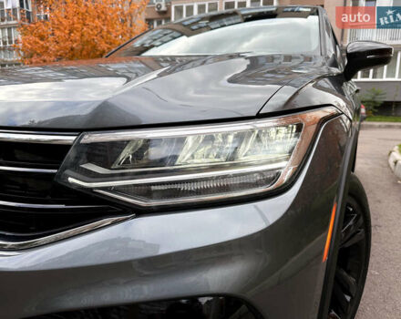 Серый Фольксваген Тигуан, объемом двигателя 2 л и пробегом 18 тыс. км за 28998 $, фото 8 на Automoto.ua