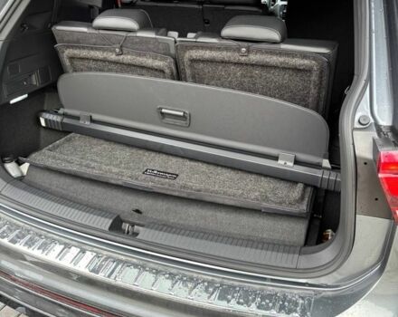 Серый Фольксваген Тигуан, объемом двигателя 2 л и пробегом 17 тыс. км за 30000 $, фото 6 на Automoto.ua