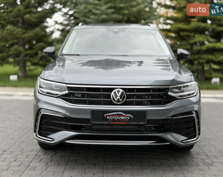 Серый Фольксваген Тигуан, объемом двигателя 2 л и пробегом 14 тыс. км за 27500 $, фото 7 на Automoto.ua