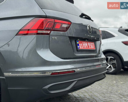 Серый Фольксваген Тигуан, объемом двигателя 2 л и пробегом 36 тыс. км за 28900 $, фото 34 на Automoto.ua