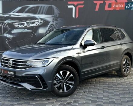 Серый Фольксваген Тигуан, объемом двигателя 1.98 л и пробегом 2 тыс. км за 25500 $, фото 4 на Automoto.ua