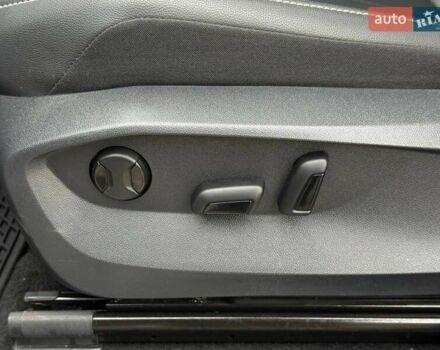 Сірий Фольксваген Тігуан, об'ємом двигуна 2 л та пробігом 2 тис. км за 31500 $, фото 49 на Automoto.ua