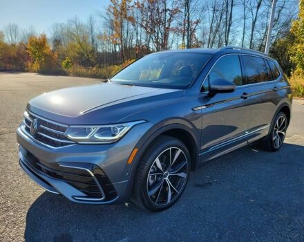 Серый Фольксваген Тигуан, объемом двигателя 2 л и пробегом 24 тыс. км за 23100 $, фото 2 на Automoto.ua