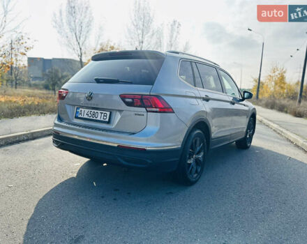 Сірий Фольксваген Тігуан, об'ємом двигуна 1.98 л та пробігом 23 тис. км за 27800 $, фото 3 на Automoto.ua
