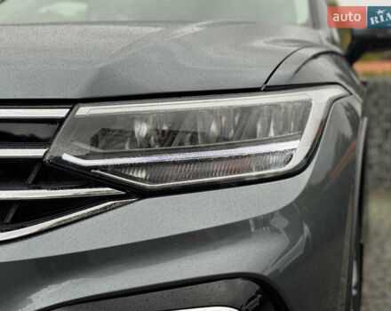 Серый Фольксваген Тигуан, объемом двигателя 2 л и пробегом 36 тыс. км за 28900 $, фото 10 на Automoto.ua