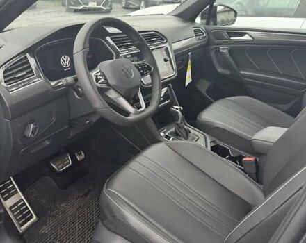 Сірий Фольксваген Тігуан, об'ємом двигуна 2 л та пробігом 1 тис. км за 34900 $, фото 6 на Automoto.ua