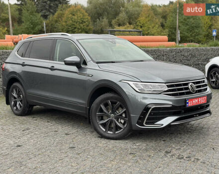 Серый Фольксваген Тигуан, объемом двигателя 2 л и пробегом 36 тыс. км за 28900 $, фото 6 на Automoto.ua