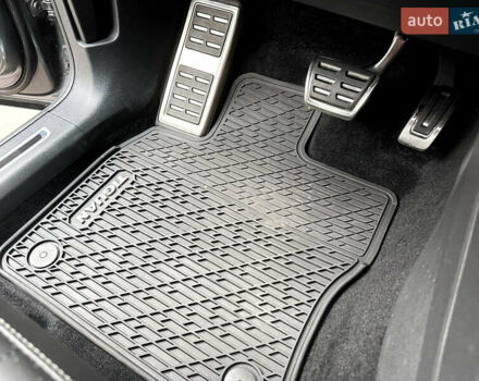 Серый Фольксваген Тигуан, объемом двигателя 2 л и пробегом 18 тыс. км за 28998 $, фото 20 на Automoto.ua