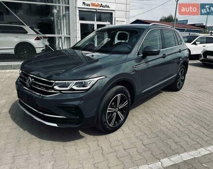 Серый Фольксваген Тигуан, объемом двигателя 1.98 л и пробегом 9 тыс. км за 40000 $, фото 17 на Automoto.ua