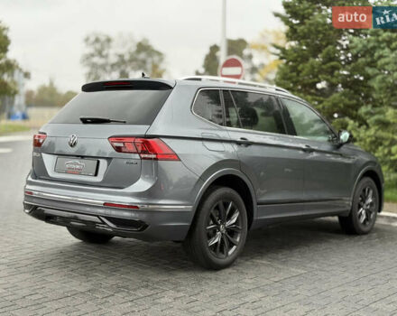 Серый Фольксваген Тигуан, объемом двигателя 2 л и пробегом 14 тыс. км за 27500 $, фото 27 на Automoto.ua