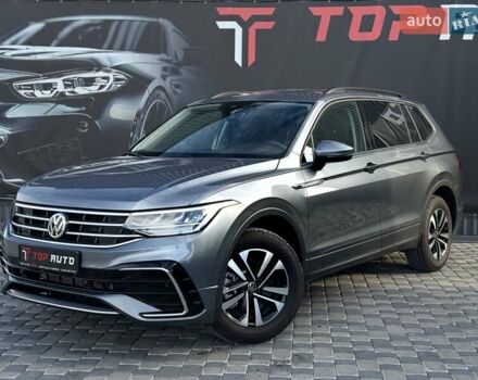 Серый Фольксваген Тигуан, объемом двигателя 1.98 л и пробегом 2 тыс. км за 25500 $, фото 3 на Automoto.ua