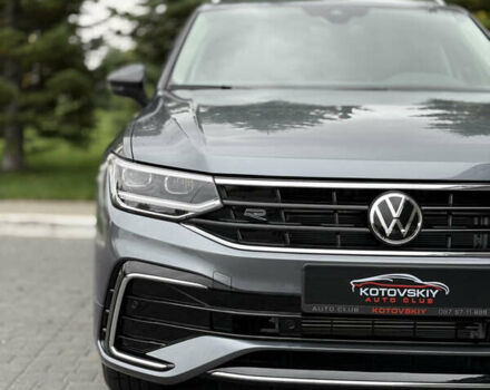 Серый Фольксваген Тигуан, объемом двигателя 2 л и пробегом 14 тыс. км за 27500 $, фото 6 на Automoto.ua