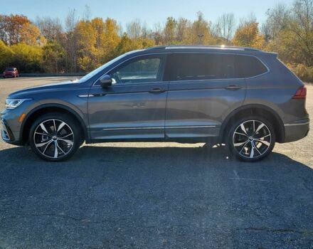 Серый Фольксваген Тигуан, объемом двигателя 2 л и пробегом 30 тыс. км за 22000 $, фото 3 на Automoto.ua