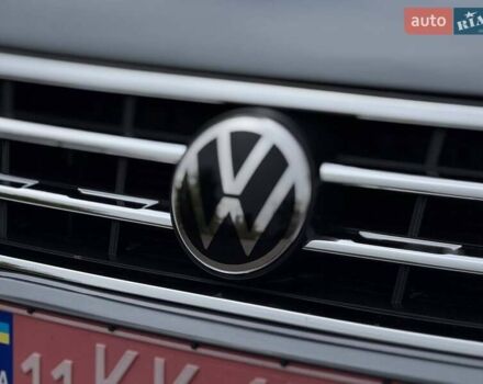 Сірий Фольксваген Тігуан, об'ємом двигуна 2 л та пробігом 2 тис. км за 31500 $, фото 7 на Automoto.ua