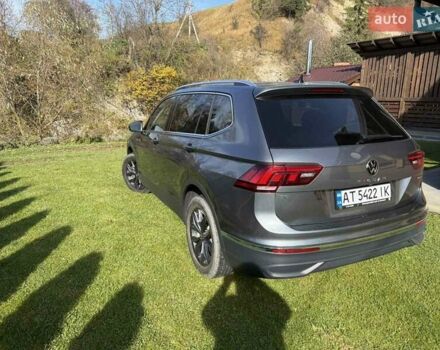 Серый Фольксваген Тигуан, объемом двигателя 1.98 л и пробегом 37 тыс. км за 27999 $, фото 6 на Automoto.ua