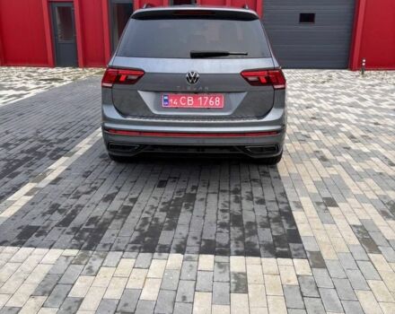 Серый Фольксваген Тигуан, объемом двигателя 2 л и пробегом 17 тыс. км за 30000 $, фото 5 на Automoto.ua