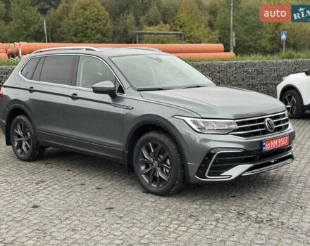 Серый Фольксваген Тигуан, объемом двигателя 2 л и пробегом 36 тыс. км за 28900 $, фото 29 на Automoto.ua