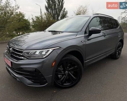 Сірий Фольксваген Тігуан, об'ємом двигуна 2 л та пробігом 2 тис. км за 31500 $, фото 11 на Automoto.ua