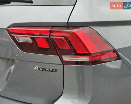 Серый Фольксваген Тигуан, объемом двигателя 2 л и пробегом 36 тыс. км за 28900 $, фото 27 на Automoto.ua