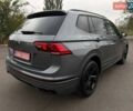 Сірий Фольксваген Тігуан, об'ємом двигуна 2 л та пробігом 2 тис. км за 31500 $, фото 31 на Automoto.ua