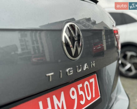 Серый Фольксваген Тигуан, объемом двигателя 2 л и пробегом 36 тыс. км за 28900 $, фото 22 на Automoto.ua