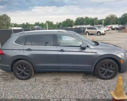 Сірий Фольксваген Тігуан, об'ємом двигуна 2 л та пробігом 37 тис. км за 12500 $, фото 7 на Automoto.ua