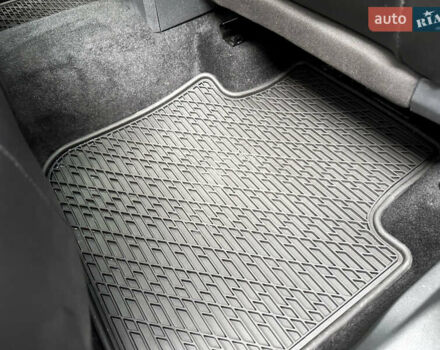 Серый Фольксваген Тигуан, объемом двигателя 2 л и пробегом 18 тыс. км за 28998 $, фото 55 на Automoto.ua