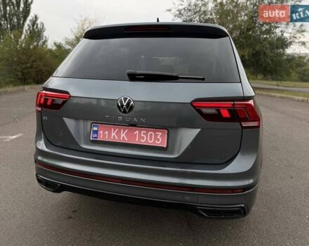 Сірий Фольксваген Тігуан, об'ємом двигуна 2 л та пробігом 2 тис. км за 31500 $, фото 33 на Automoto.ua