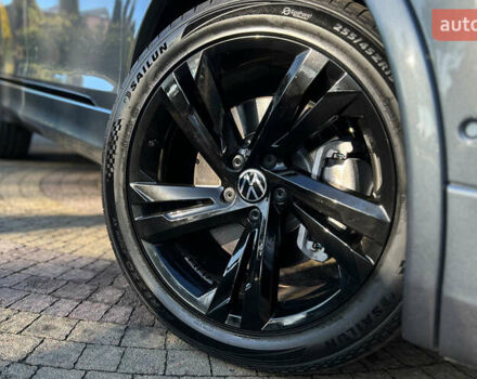Серый Фольксваген Тигуан, объемом двигателя 2 л и пробегом 17 тыс. км за 29500 $, фото 22 на Automoto.ua
