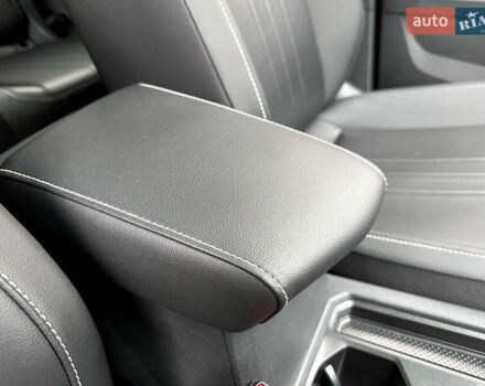 Серый Фольксваген Тигуан, объемом двигателя 2 л и пробегом 18 тыс. км за 28998 $, фото 17 на Automoto.ua